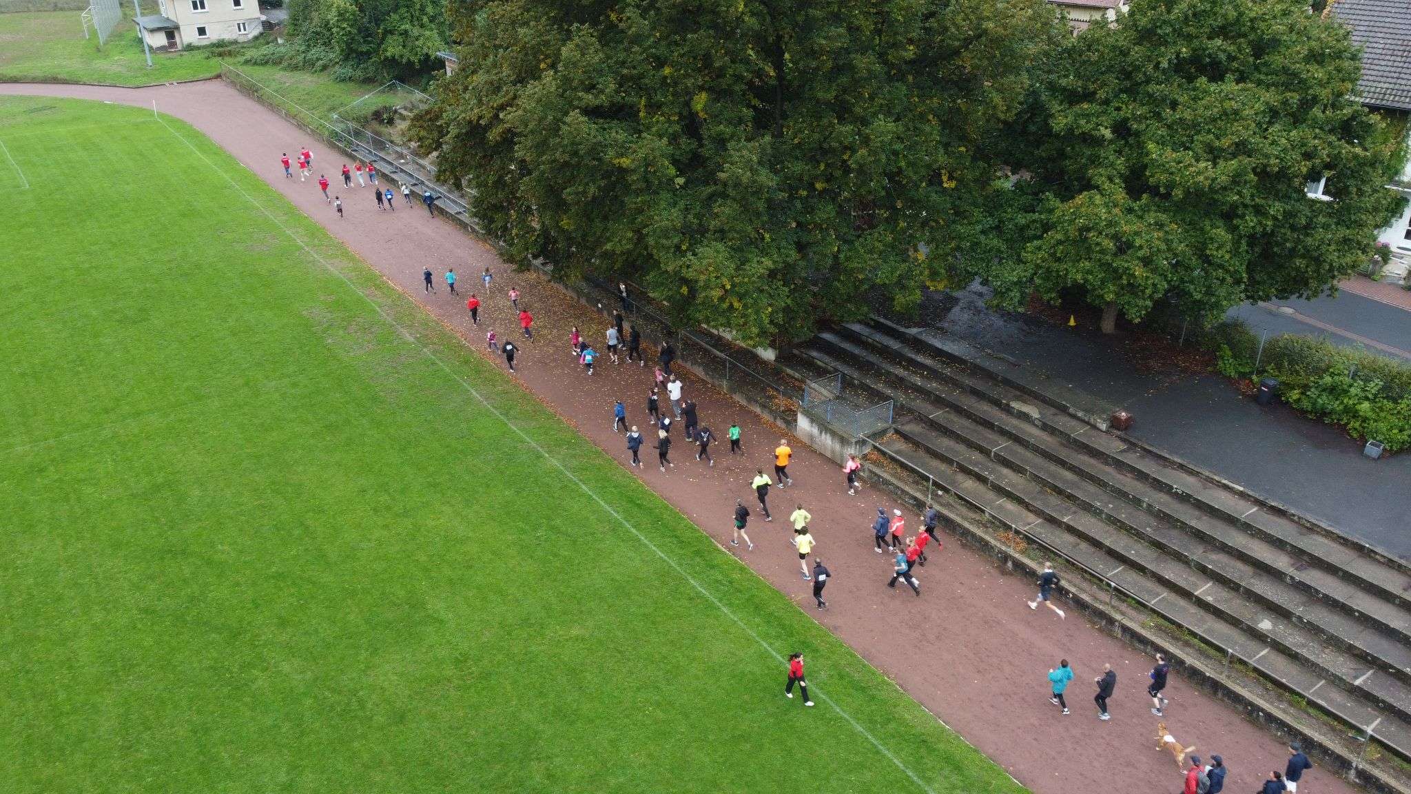 Bild vom 13. Benefizlauf im Jahr 2022. Dies ist das 17. Bild.